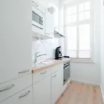 Dora App 06